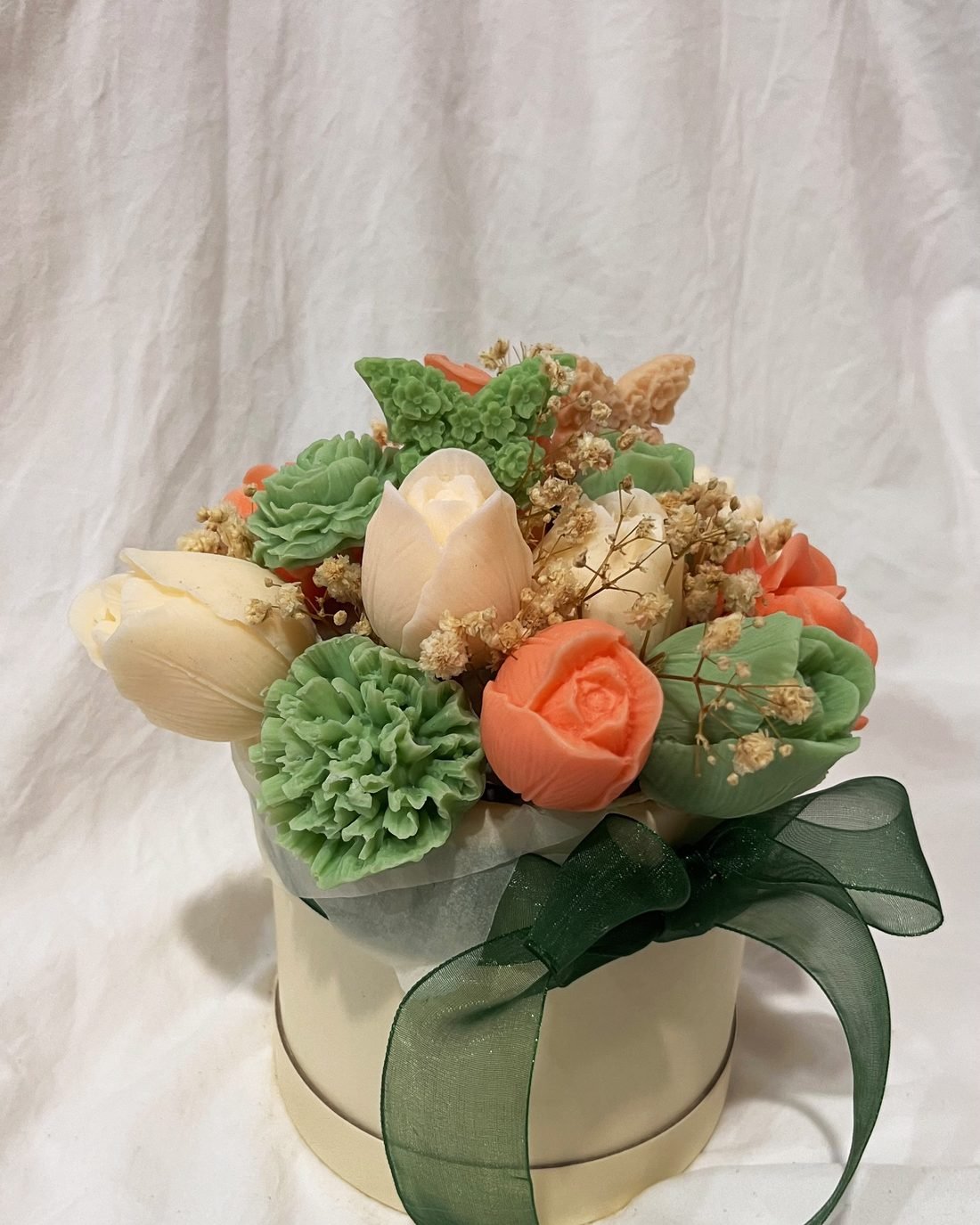 Bloom & Beyond soap flower arrangement in white, green and peach